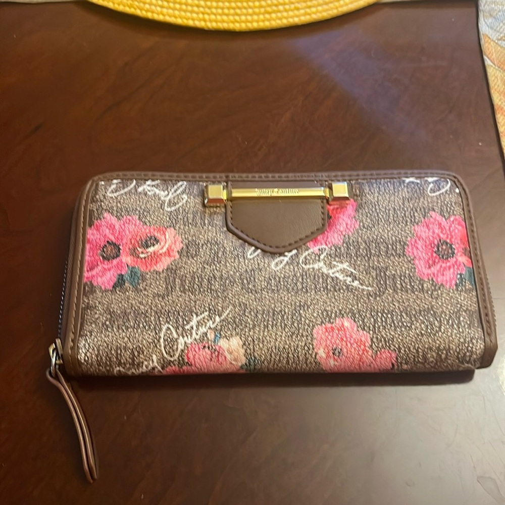 Juicy Couture wallet